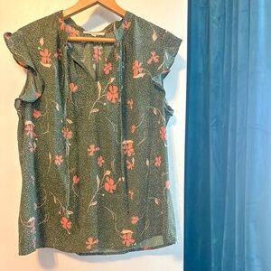 LES SEREIN Kimber Flutter Sleeve Blouse